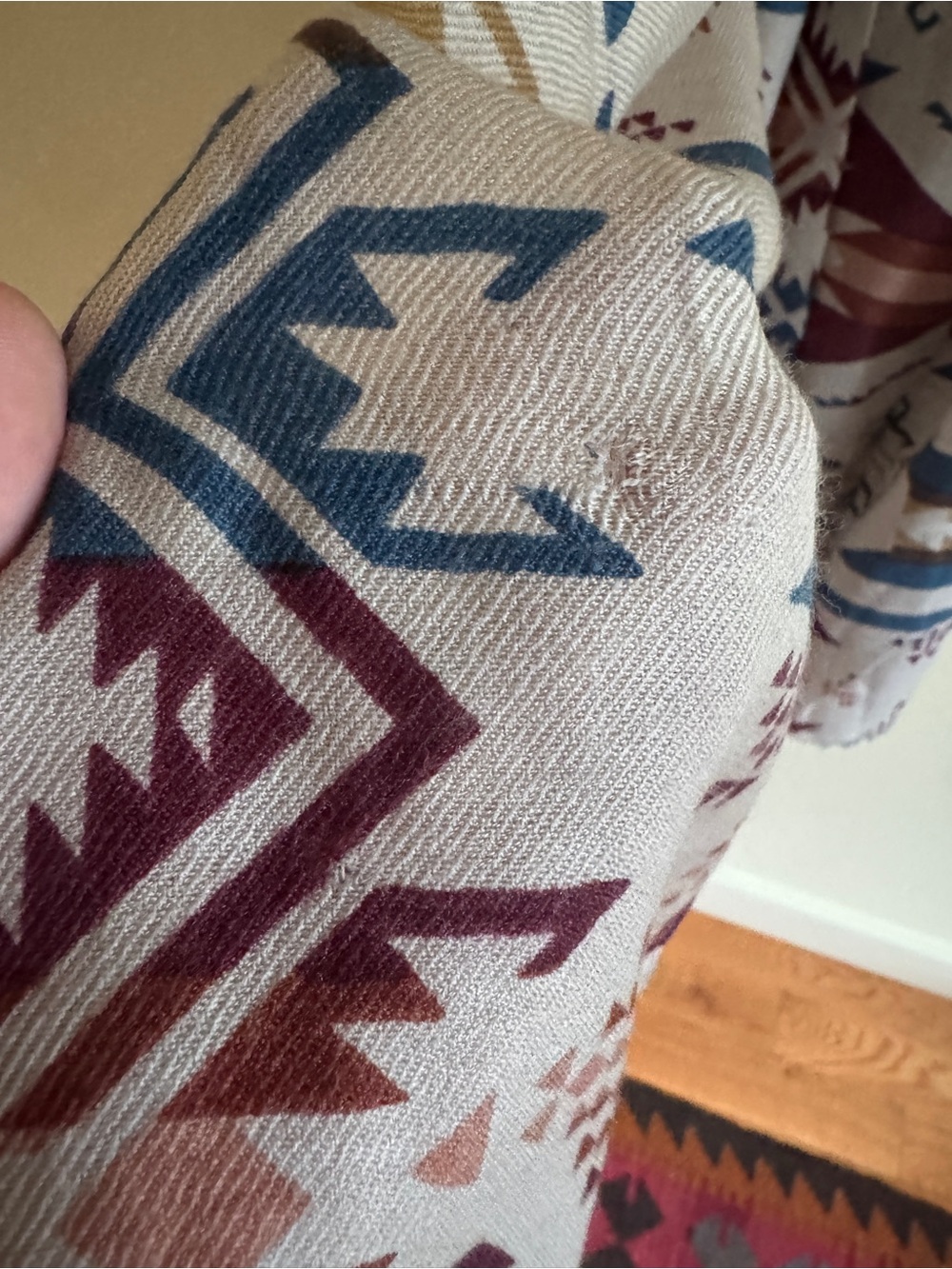 Pendleton Lightweight Scarf - Picture 4 of 5